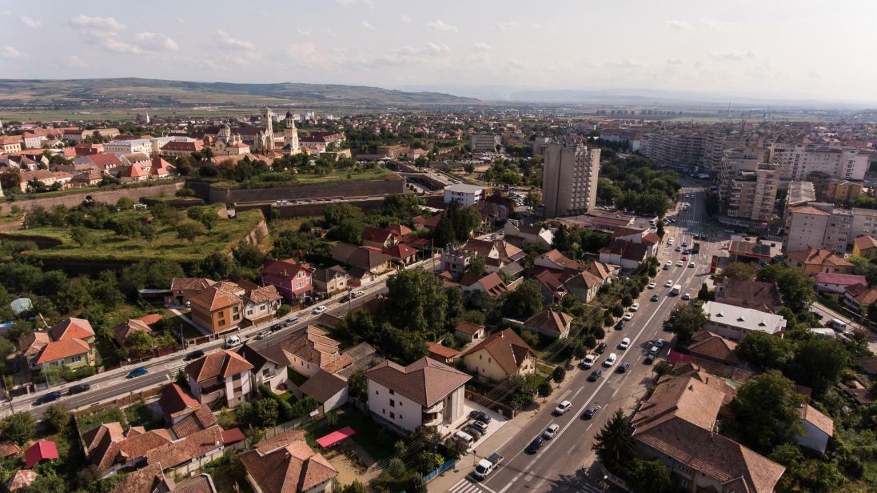 Ave, Alba! Hotel Alba Iulia Exterior photo